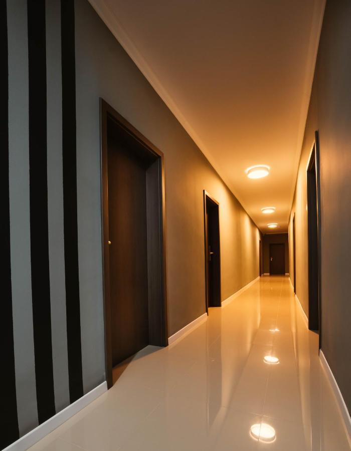 Resita Residence Buitenkant foto
